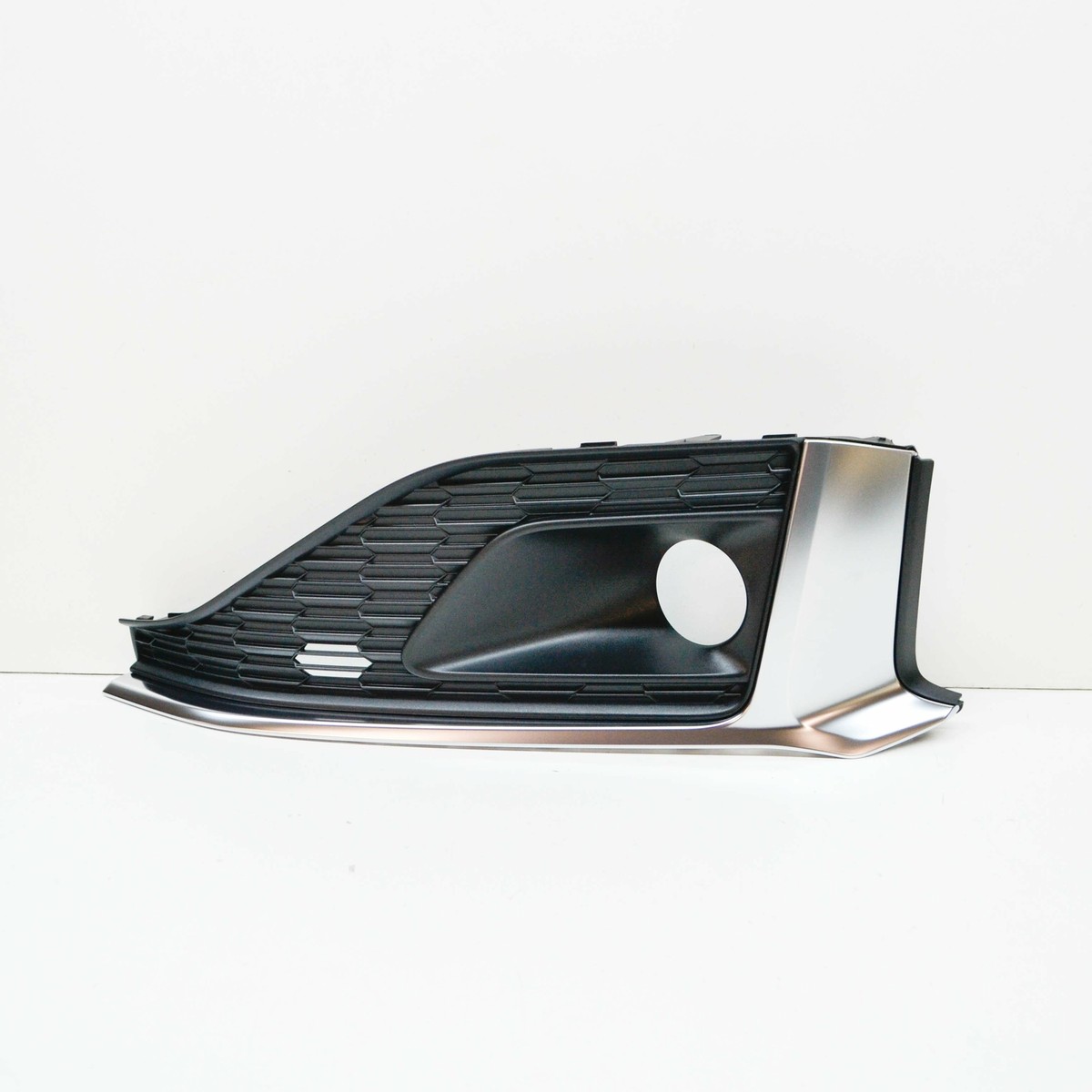 AUDI A5 Sportback 8W6 Front Bumper Left Outer Grille 8W6807681S3Q7  