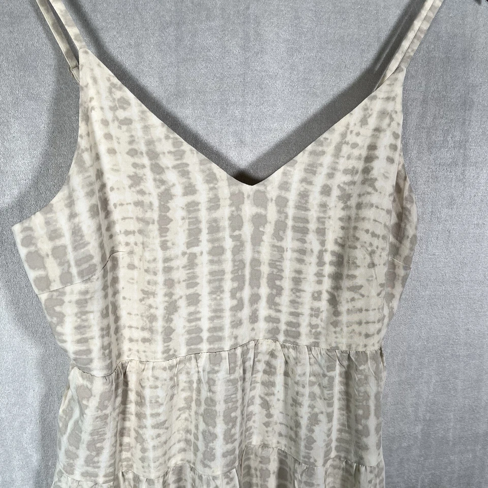 Old Navy Women’s Tank Top Medium Acid Wash Print Smocked Tiered Baby Doll Boho - Image 3 of 4