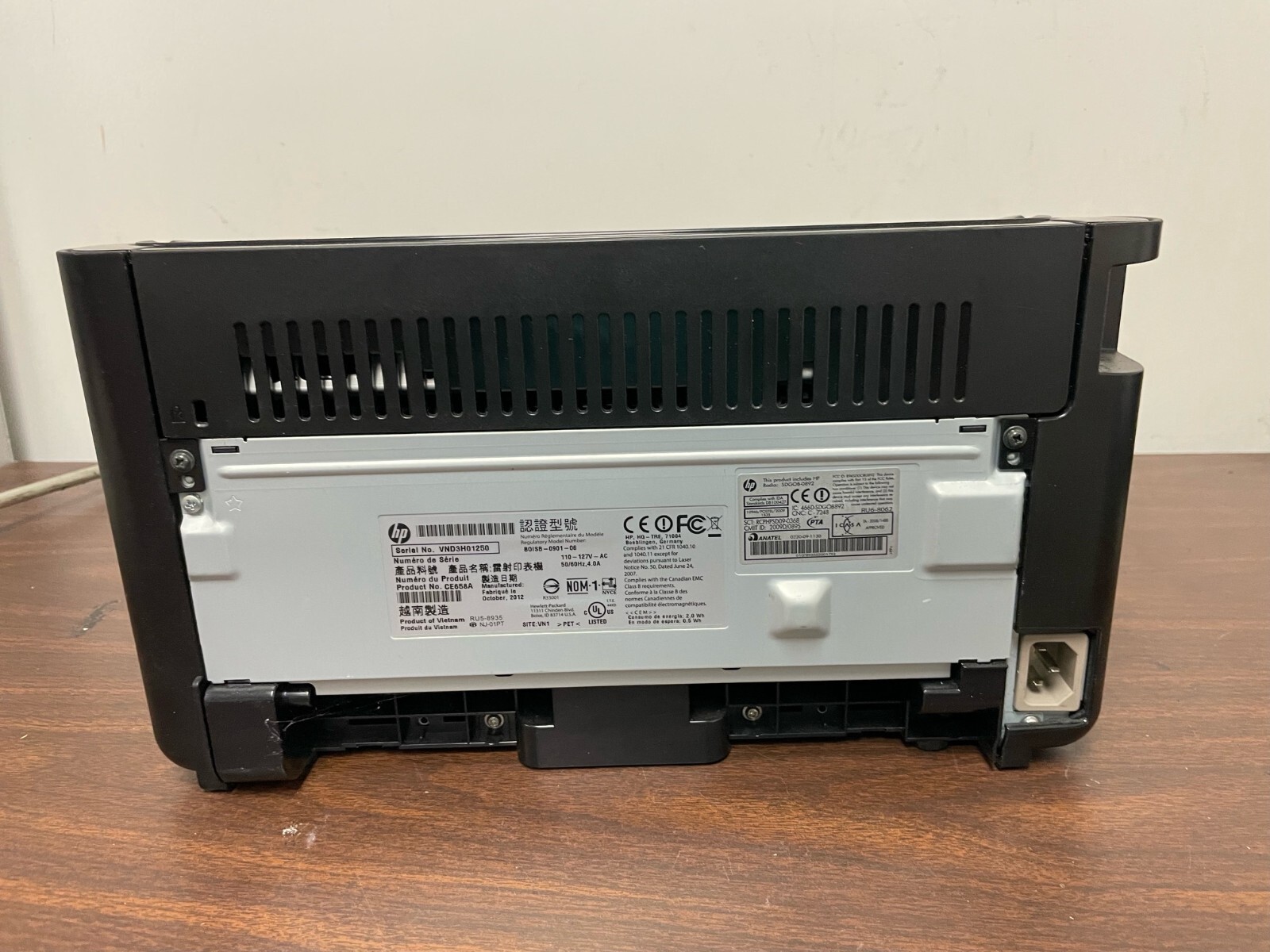 HP LaserJet Pro P1102w Printer CE658A w/Cord & USB cable 20,553 Pages