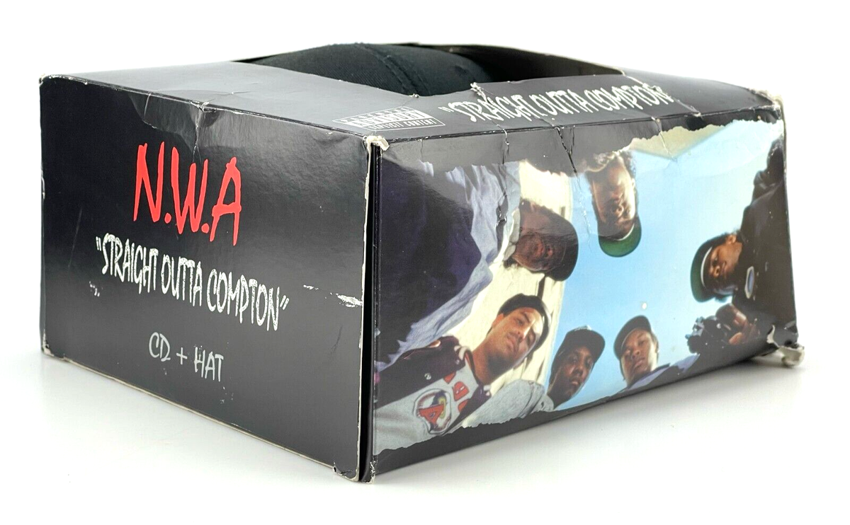 ☆ N.W.A STRAIGHTOUTT COMPTON CD+SNAPBACK s-l400.jpg