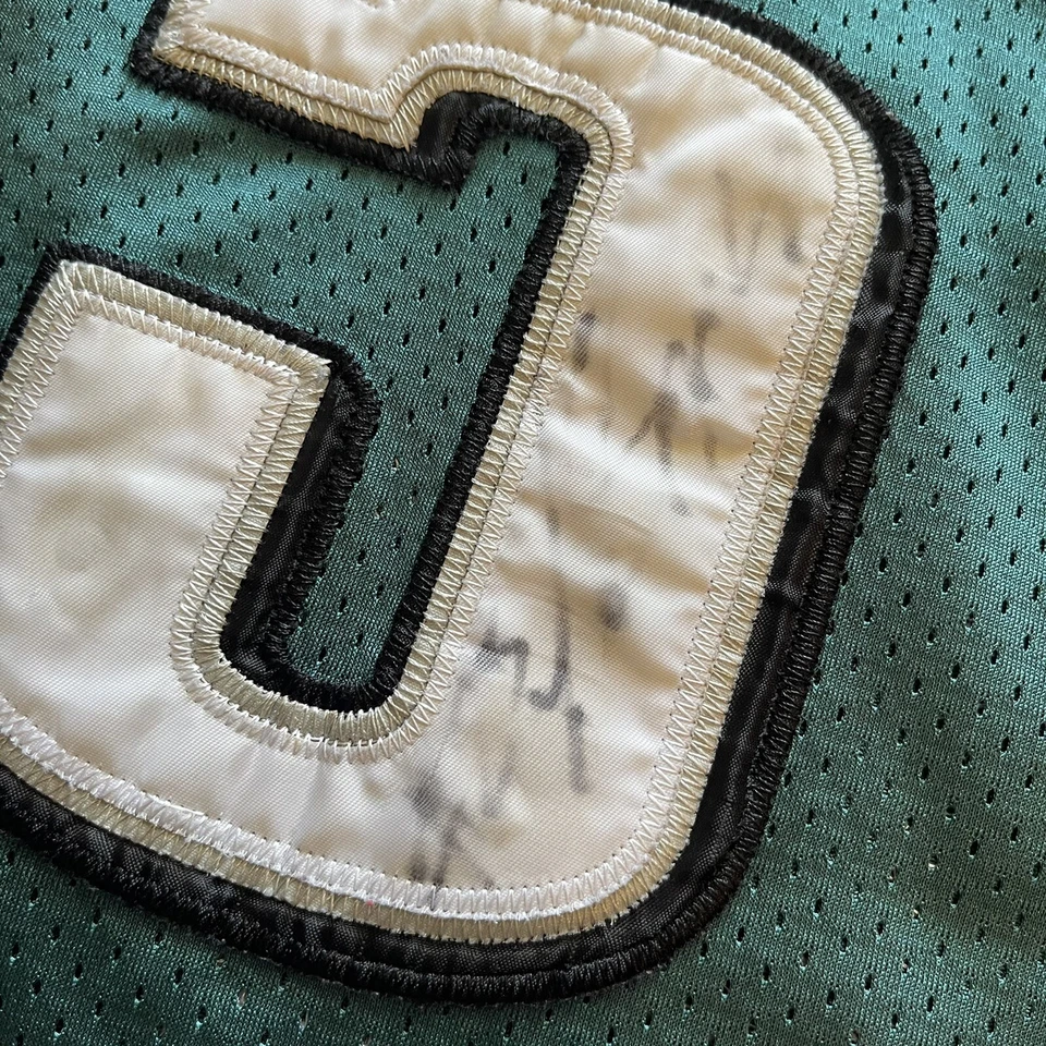 PHILADELPHIA EAGLES LESEAN MCCOY AUTOGRAPHED SIGNED JERSEY - Image 3 of 4
