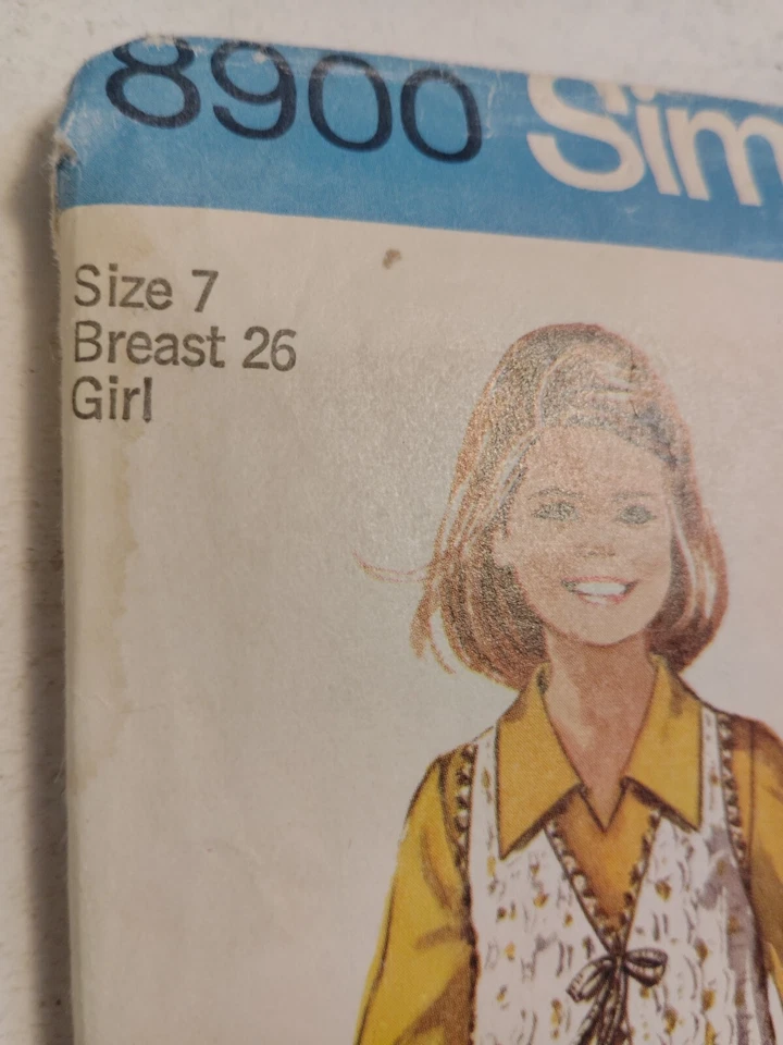 Chaleco plumero vestido tienda 7 simplicidad 8900 patrón de costura corte de colección años 70 corbata corta Foto 2 de 4