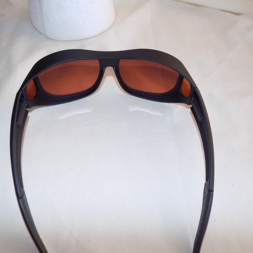 Sunglasses made in china - Picture 2 of 3
