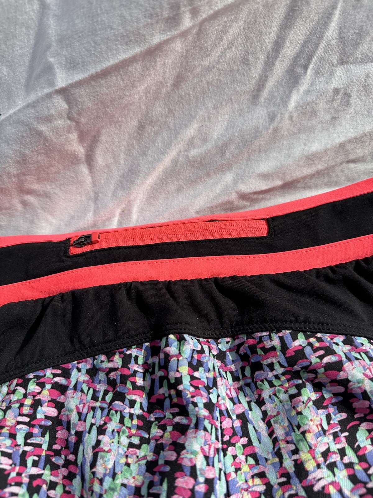 Fabletics Multicolored Lined Running Shorts L Wom… - image 8