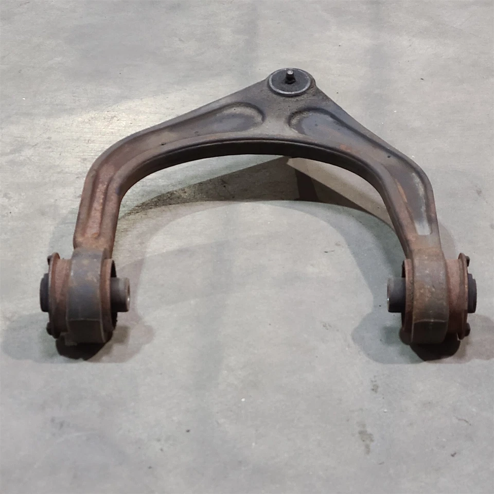 08-10 Dodge Challenger SRT8 brazo de control superior delantero derecho pasajero AA6991 Foto 2 de 4