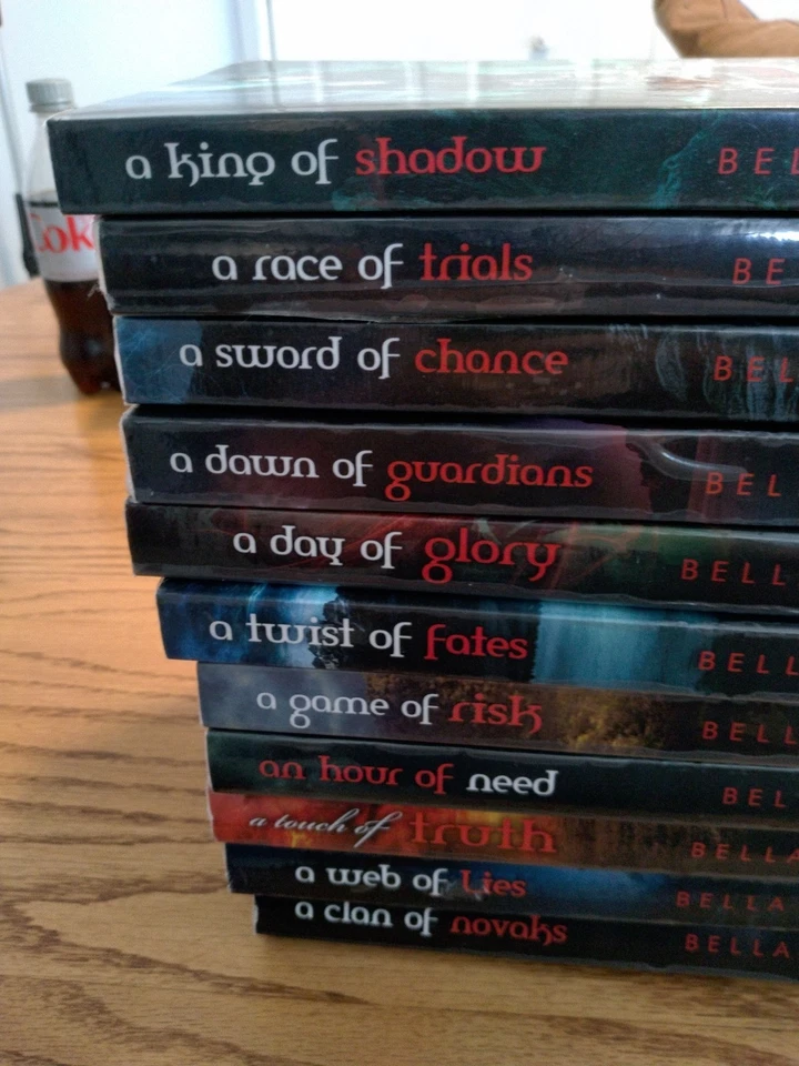 a Shade Of Vampire By Bella Forrest, 11 Vol., 25, 27-36 Paperback) Ex-library  - Image 3 of 3