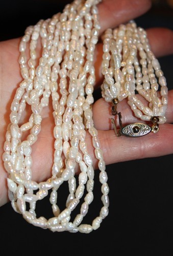 Exquisite iridescent freshwater pearls beaded Necklace Lot#146