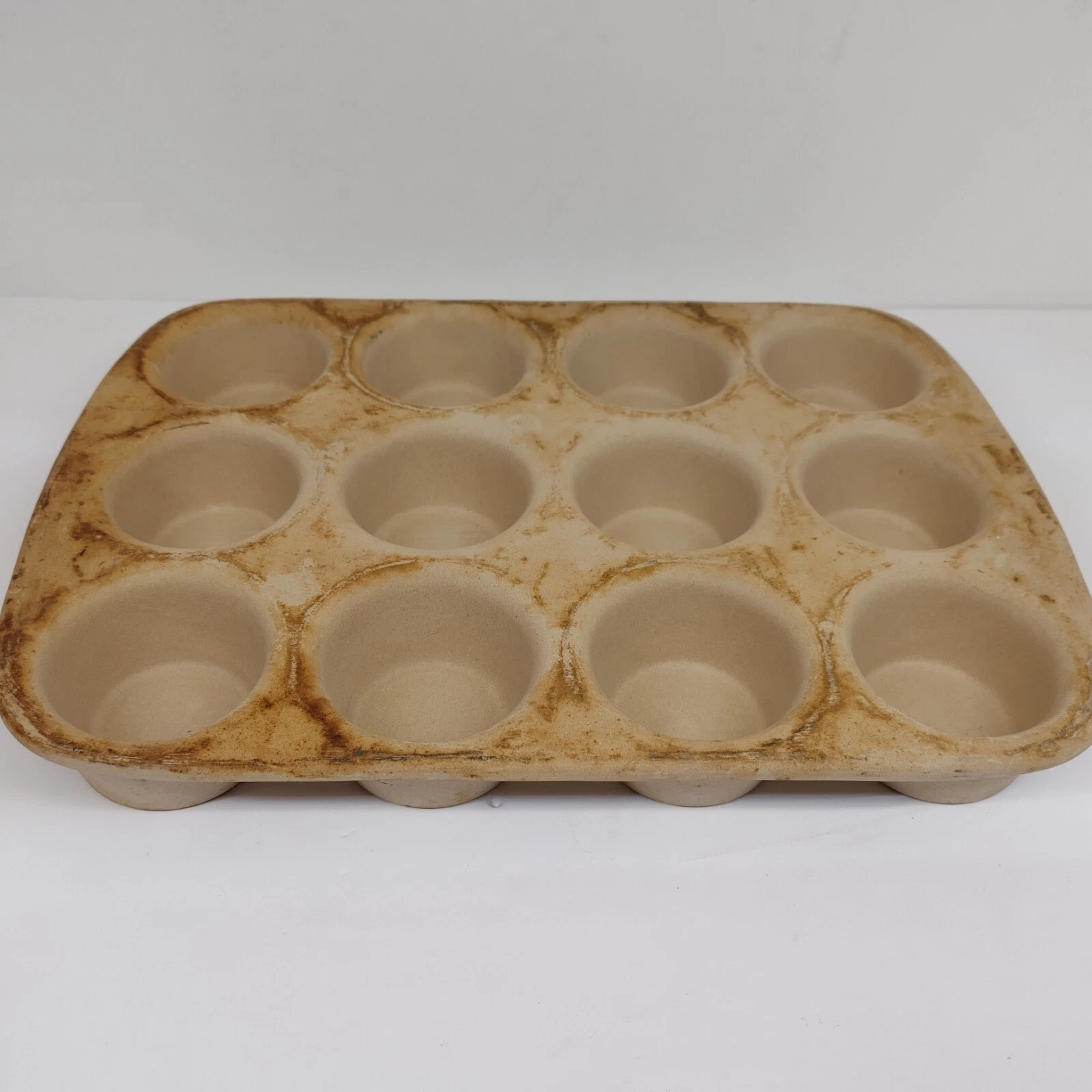 Pampered Chef Family Heritage Stoneware Muffin Pan 12 Hole 15x11 USA