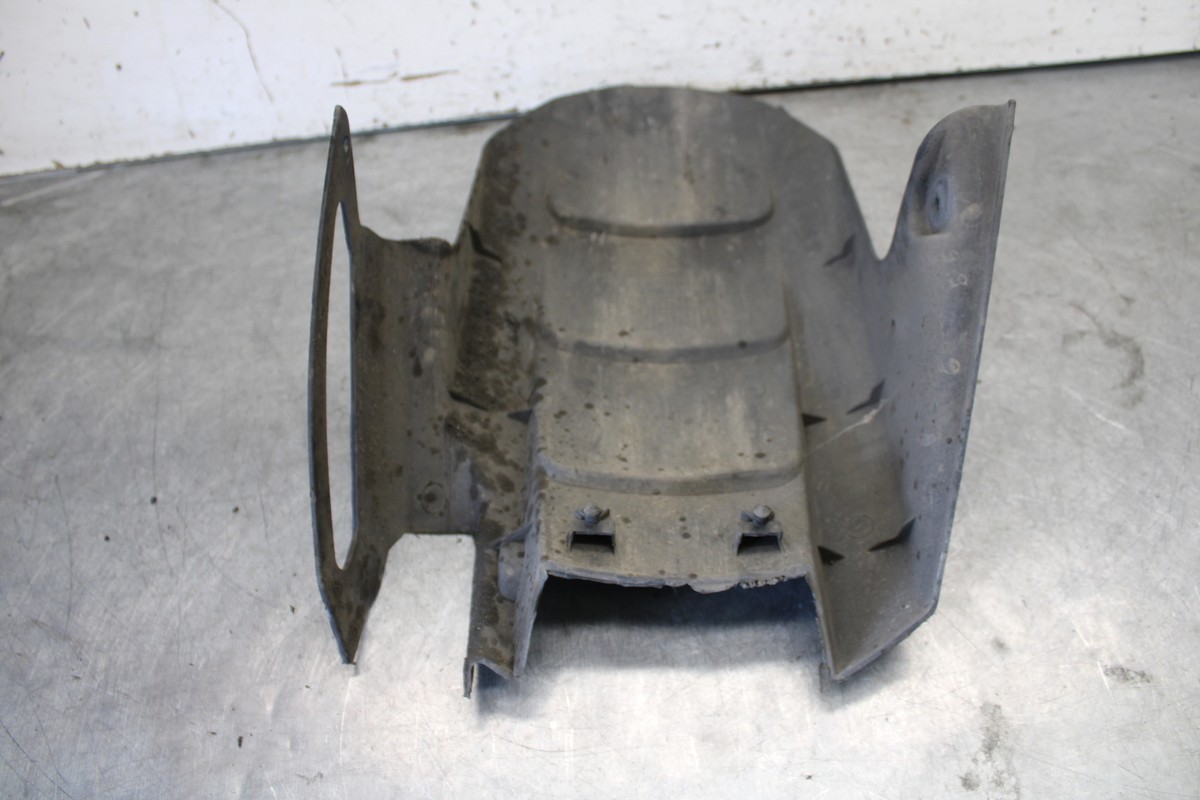 03-04 KAWASAKI NINJA ZX6RR REAR BACK WHEEL TIRE HUGGER