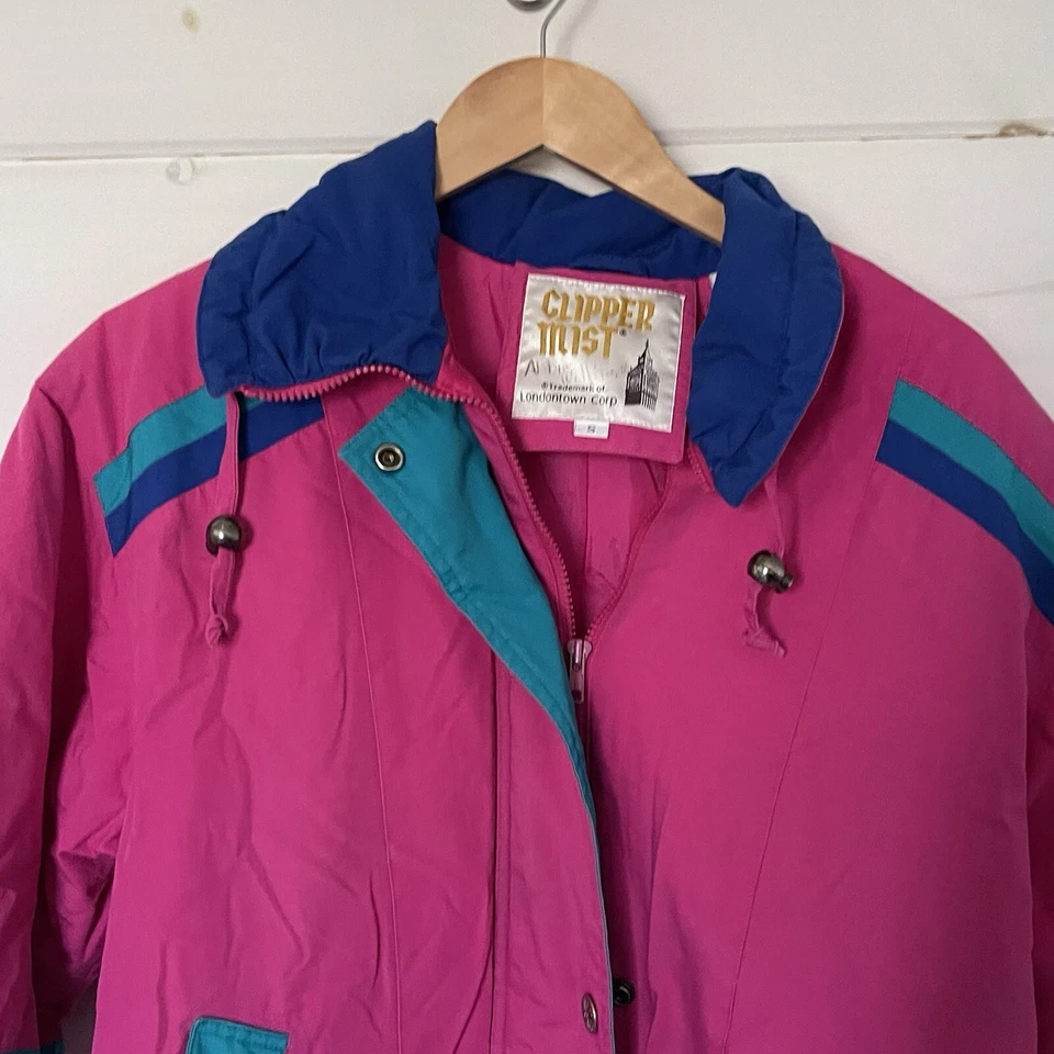 Chaqueta acolchada Clipper Mist de colección años 80 abrigo de invierno para mujer pequeña rosa frambuesa Foto 2 de 4