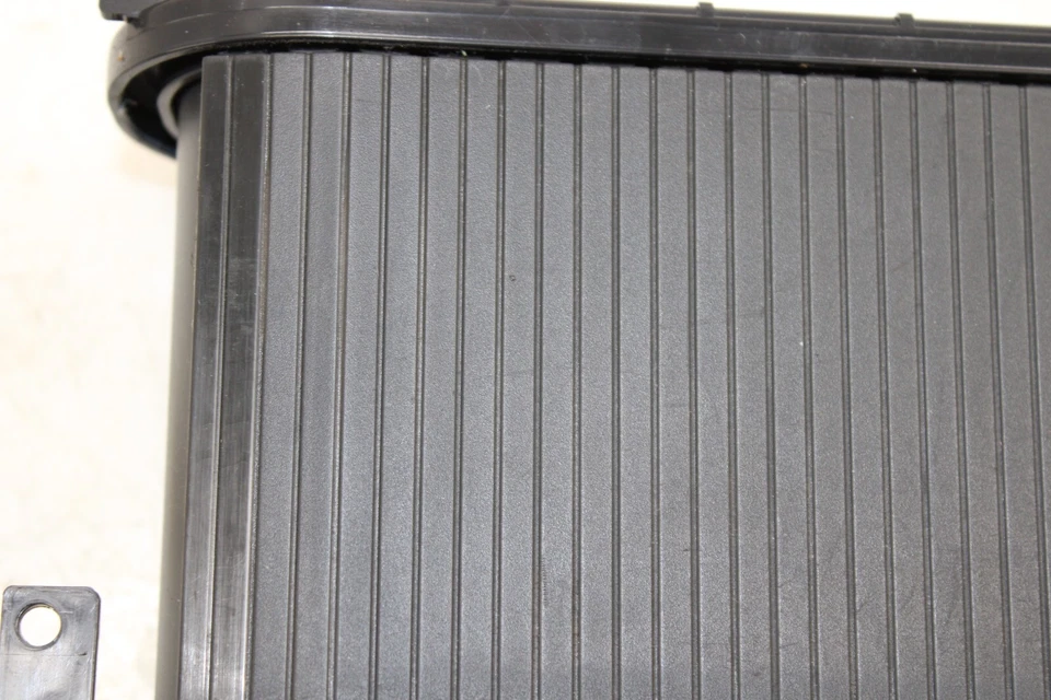 Portavasos Infiniti G35 2005-2007 cupé consola central OEM GD45 Foto 3 de 4