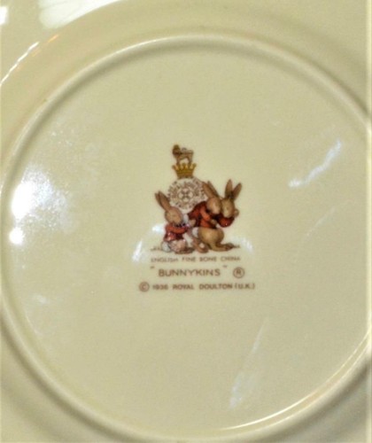 ROYAL DOULTON Bone China BUNNYKINS 3 Pieces Tea Set Cup Saucer & Plate - Picture 4 of 4