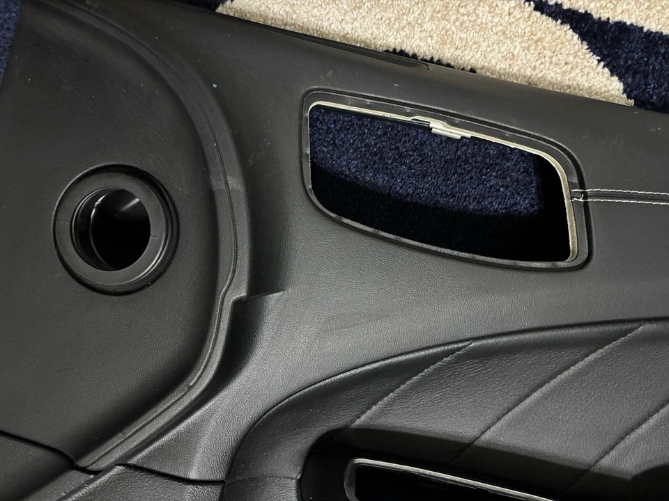 Panel de puerta delantero derecho DX9 negro cromo moldura de fábrica OEM Dodge Charger Hellcat SRT Foto 4 de 4