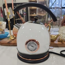 Pukomc Retro Stainless Steel White Gold  Electric Kettle 1.8L Great Condition 