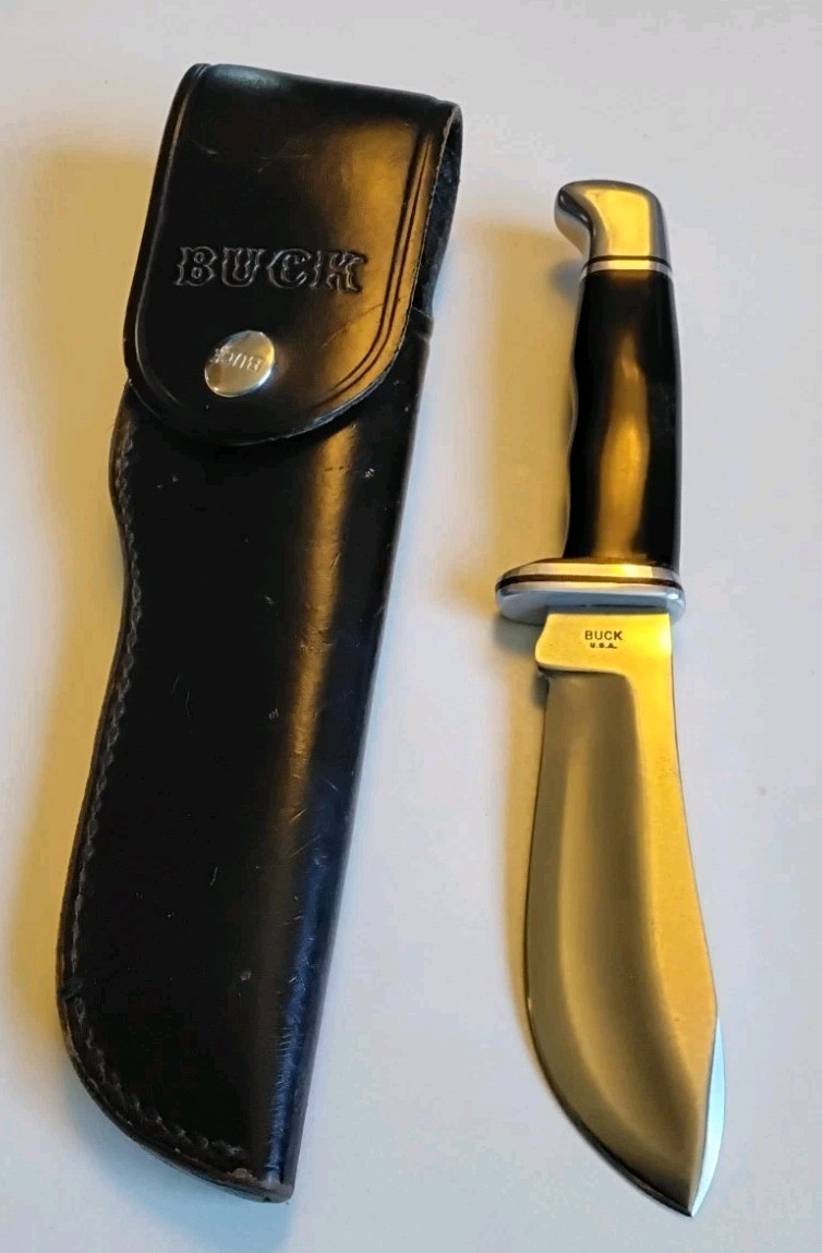 Vintage Buck 103 Skinner Fixed Blade Hunting Knife Black Handle w/ Leather Sheat