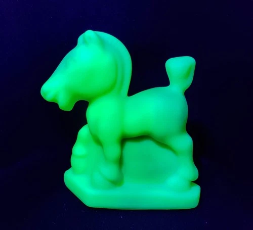 Fenton Glass Burmese Uranium Plug Horse Oscar 4" Pony Figure 1992 HCA Glows!