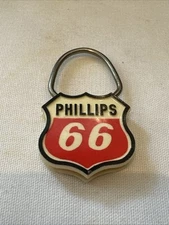 VINTAGE! Springfield VA Phillips 66 Gas Station Auto Keychain