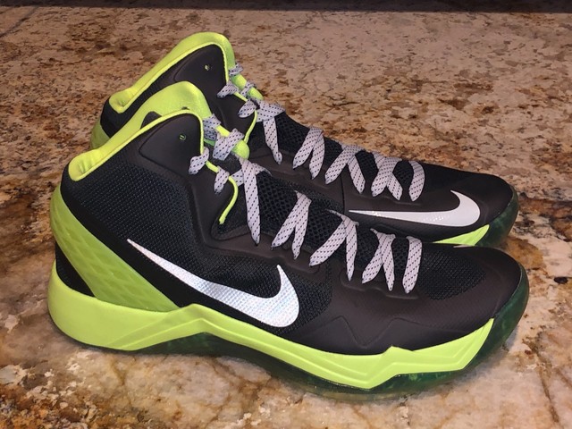 nike hyperdisruptors