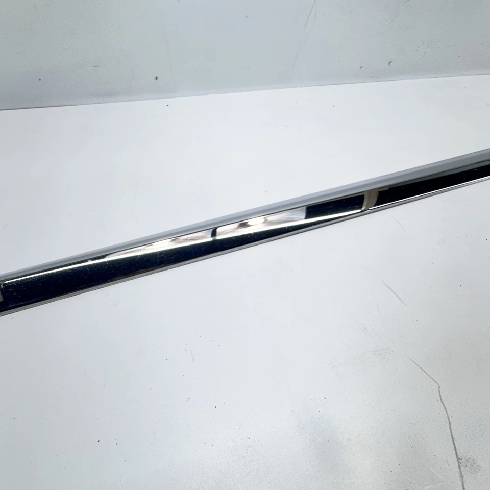 INFINITI QX60 2014-2020 CUBIERTA MOLDEADA INFERIOR PUERTA LADO CONDUCTOR DELANTERO IZQUIERDO OEM Foto 3 de 4