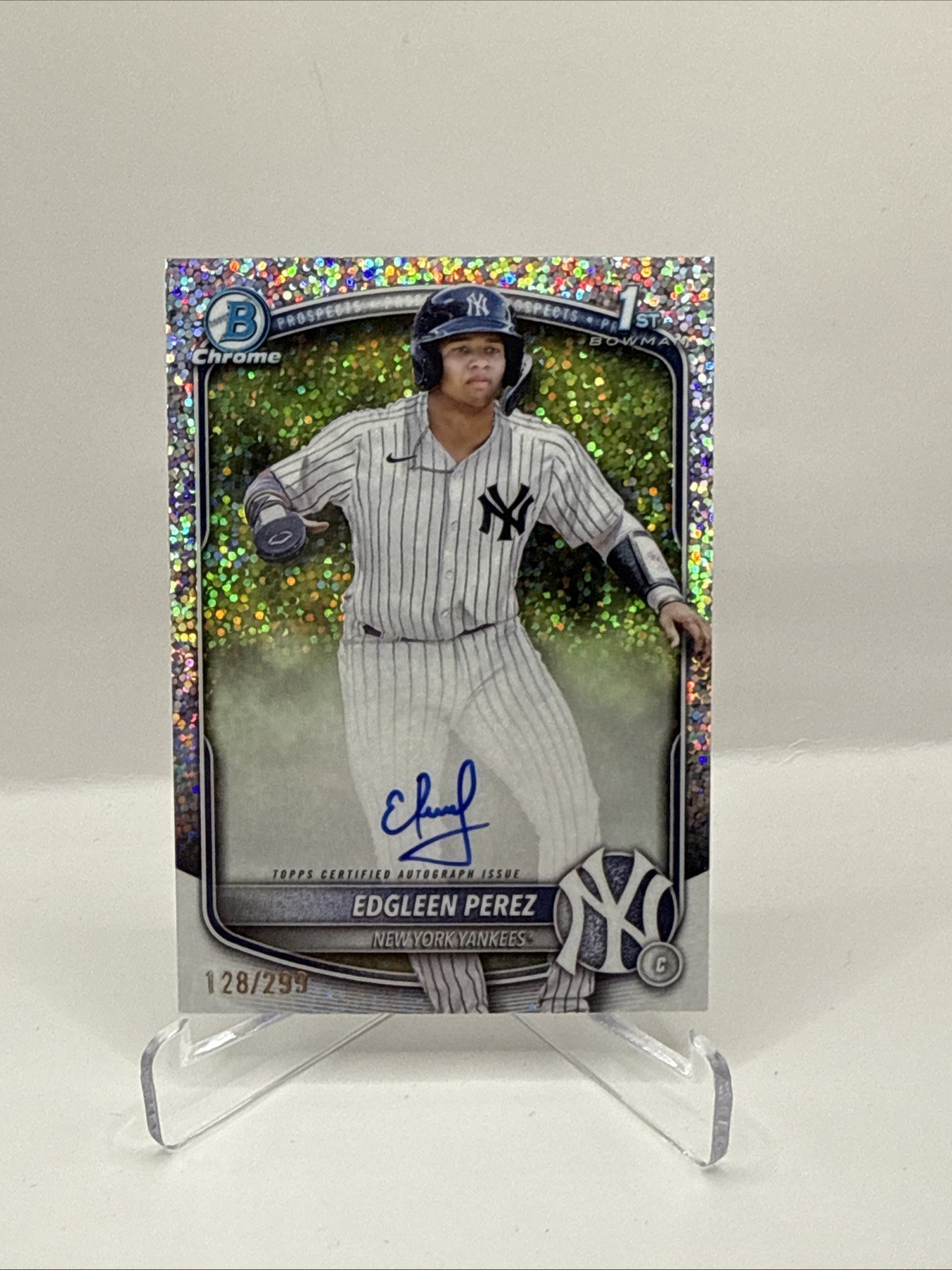 2025 Bowman Chrome Edgleen Perez 1st Prospect Auto Sparkle /299 New York Yankees