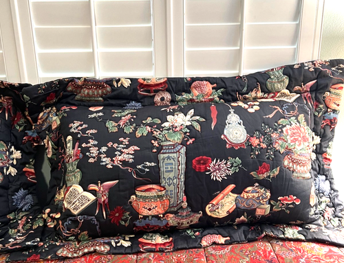 COPPIA VINTAGE HOLLYWOOD REGENCY CHINOISERIE SHAMS CON GONNA LETTO KING, VASI, ROTOLI - Foto 4 di 12