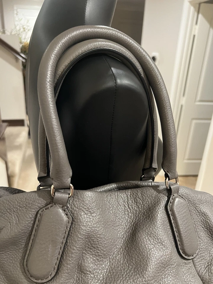 BOLSO DE HOMBRO LG MARC JACOBS Q FRAN PUMA CUERO ITALIANO TOPO Foto 3 de 4