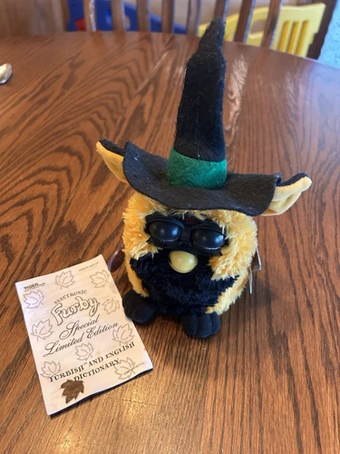 Vtg 1999 FURBY Autumn Special Limited Edition 70-887 Tiger Electronics Numbered