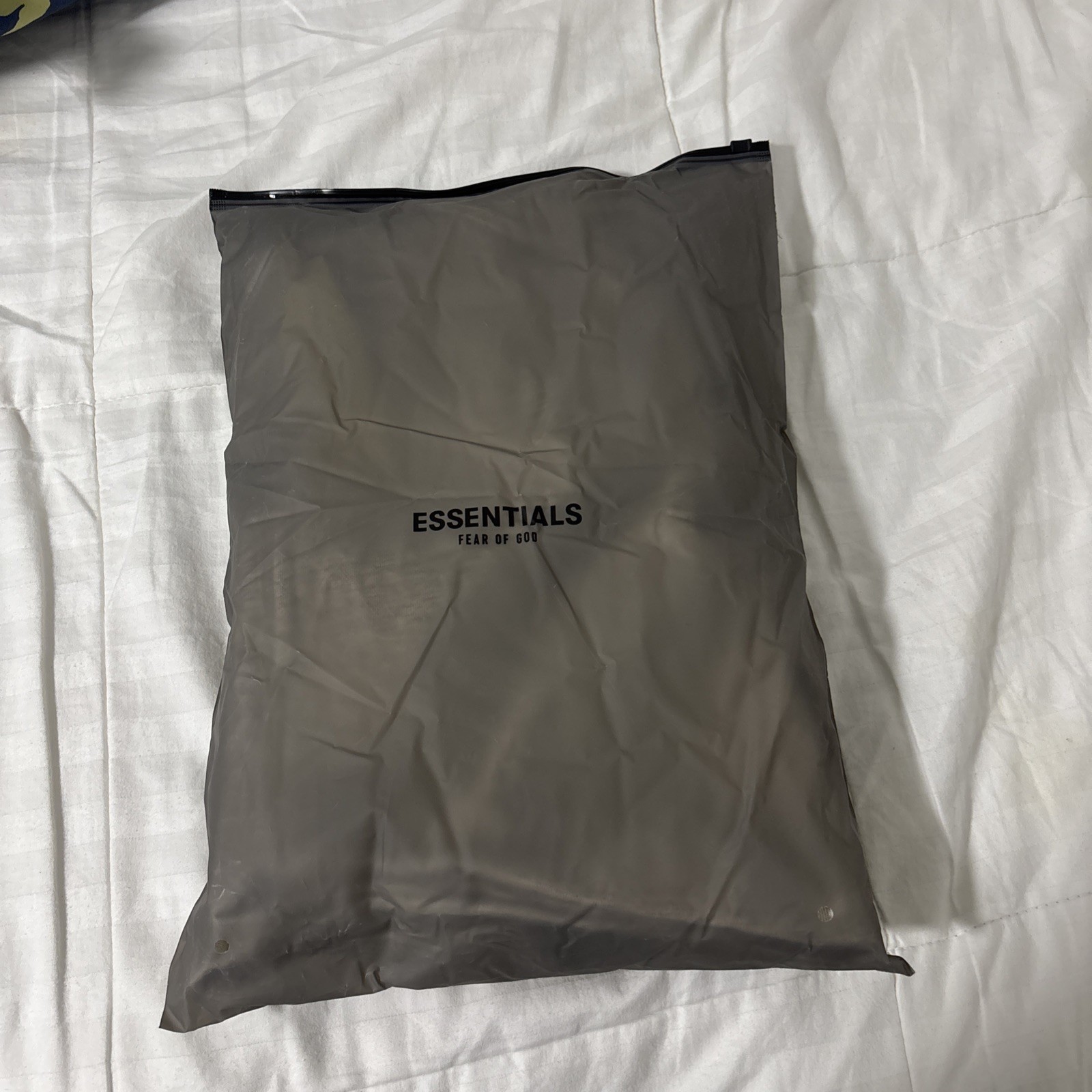 Fear of God ESSENTIALS Sweat Shorts – Light Heather Gray – Size Small thumbnail 9