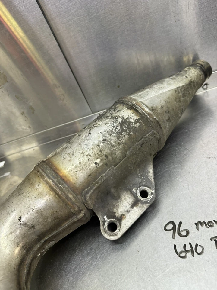 96 TIGERSHARK MONTE CARLO 640 EXPANSION CHAMBER EXHAUST PIPE 0712-217 3008-398 - Imagem 4 de 4