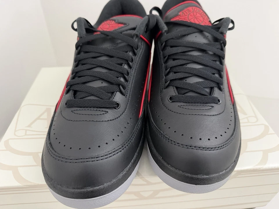 Air Jordan 2 Retro Talla Baja 11 “Navidad” Negro/Rojo Fuego. DV9956 006 Foto 4 de 4