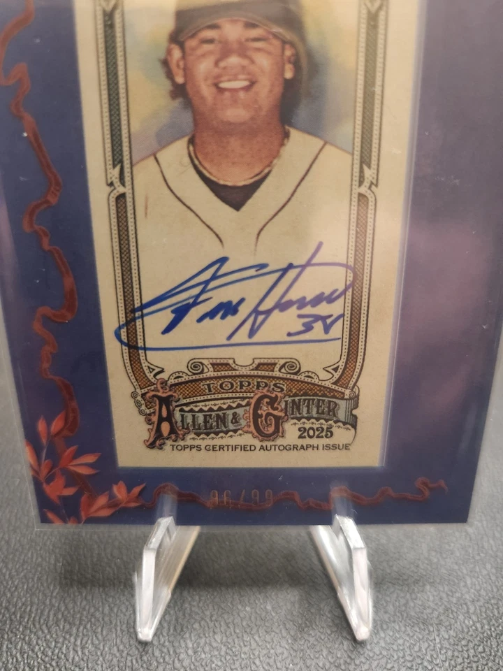 Mini Auto Felix Hernandez Moldura Azul #MA-FH 2025 Topps Allen & Ginter 96/99 🔥 - Imagem 2 de 3