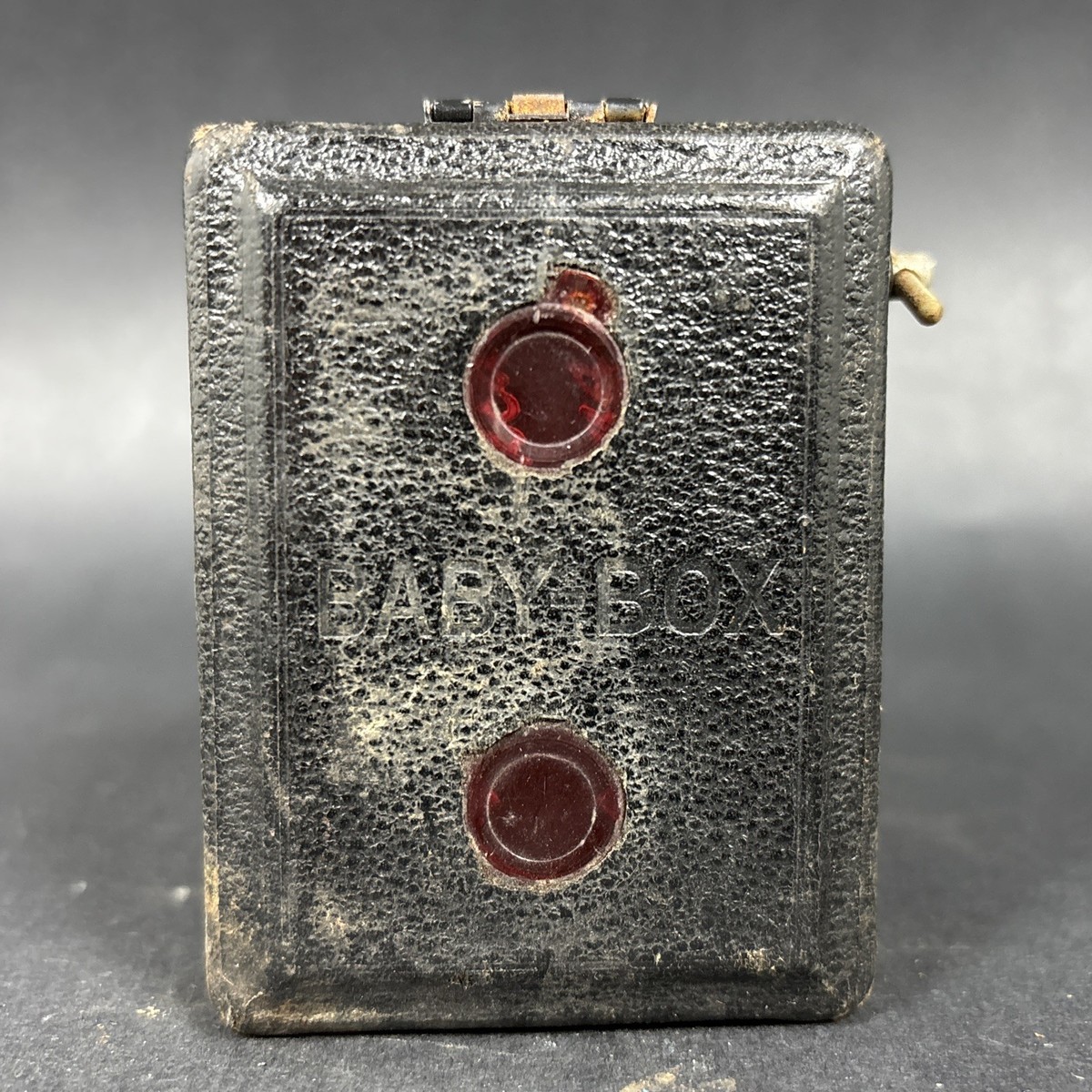 Vintage Zeiss Ikon Baby Box Tengor Camera w/ Novar-Anastigmat 1