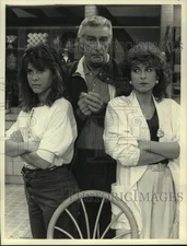 1988 Press Photo Actor Richard Mulligan, co-stars in "Empty Nest" on NBC-TV