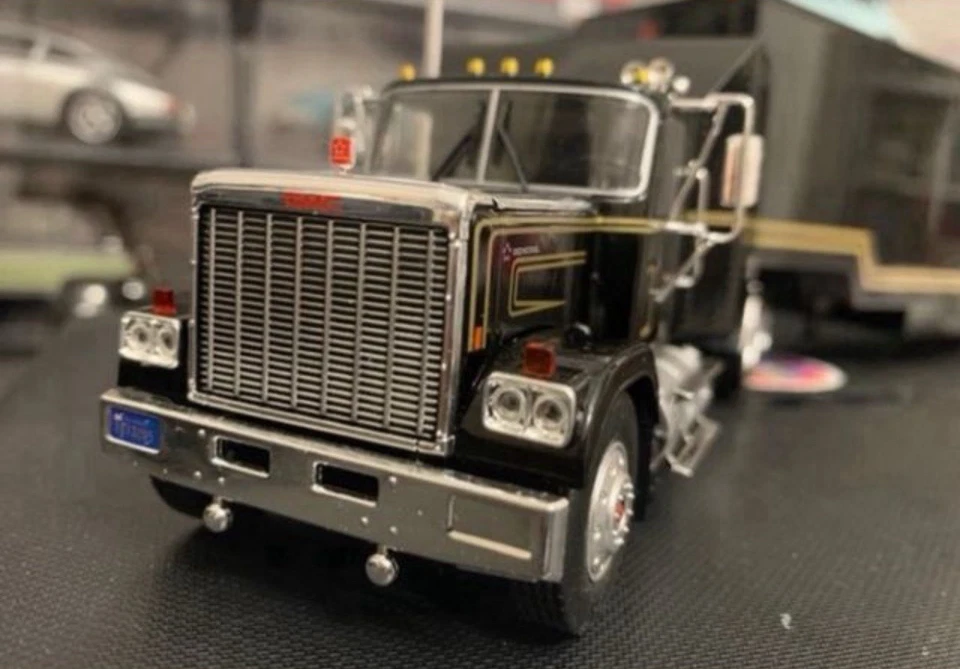 1/43 Altaya GMC General K2000 Knight Rider Semi Remorque camion Sigillato, Nuovo - Immagine 2 di 3