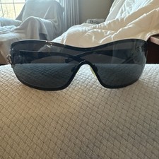 RARE CHANEL SUNGLASSES CAMELLIA SWAROVSKI CRYSTALS ORIGINAL BLACK VINTAGE 4164-B