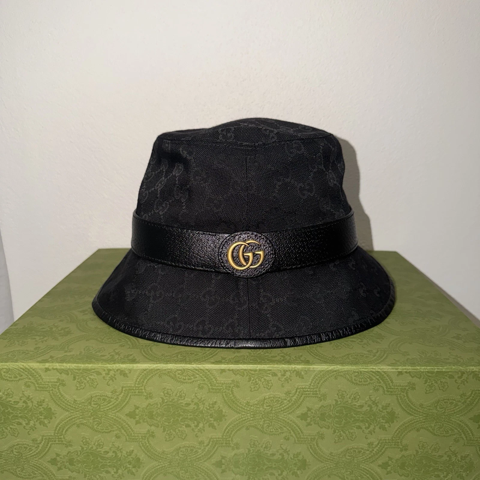 GUCCI GG Bucket Hat Canvas Black (Size M) (Receipt Photos) (‎576587 4HG53 1060)