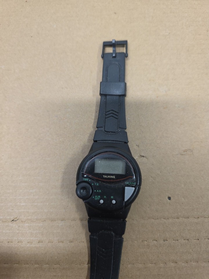 A working vintage talking digital watch that announces the time aloud — peak Y2K gizmo energy and an instant conversation starter on the wrist.
