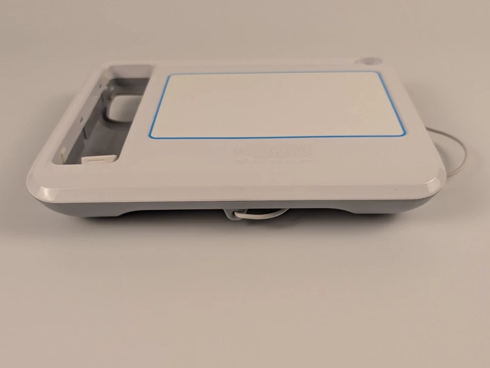 U Draw Tablet Bundle (Nintendo Wii) With 2 Games White ⬅️🔥 - Image 3 of 4