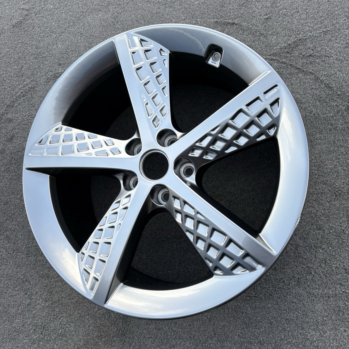 SINGLE 20 INCH WHEEL/RIM GENESIS G80 FRONT 2022-2025 OEM