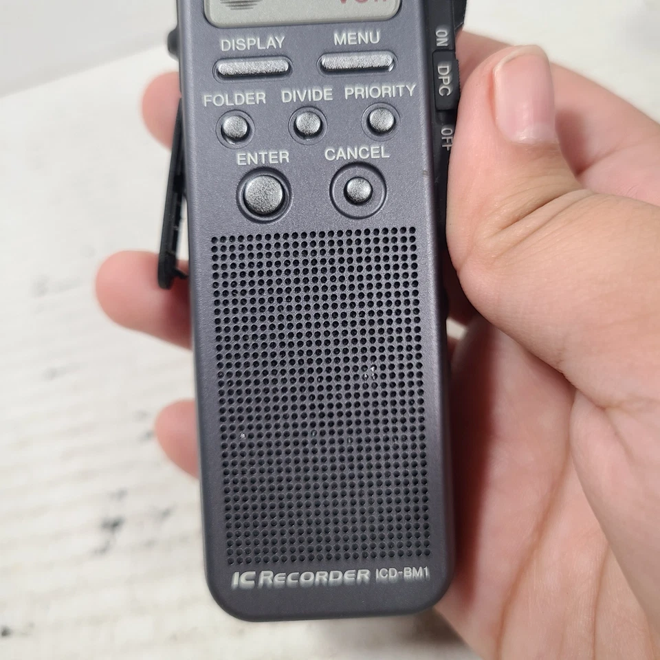 Sony ICD-BM1 Handheld Digital Voice Recorder - Image 3 of 4