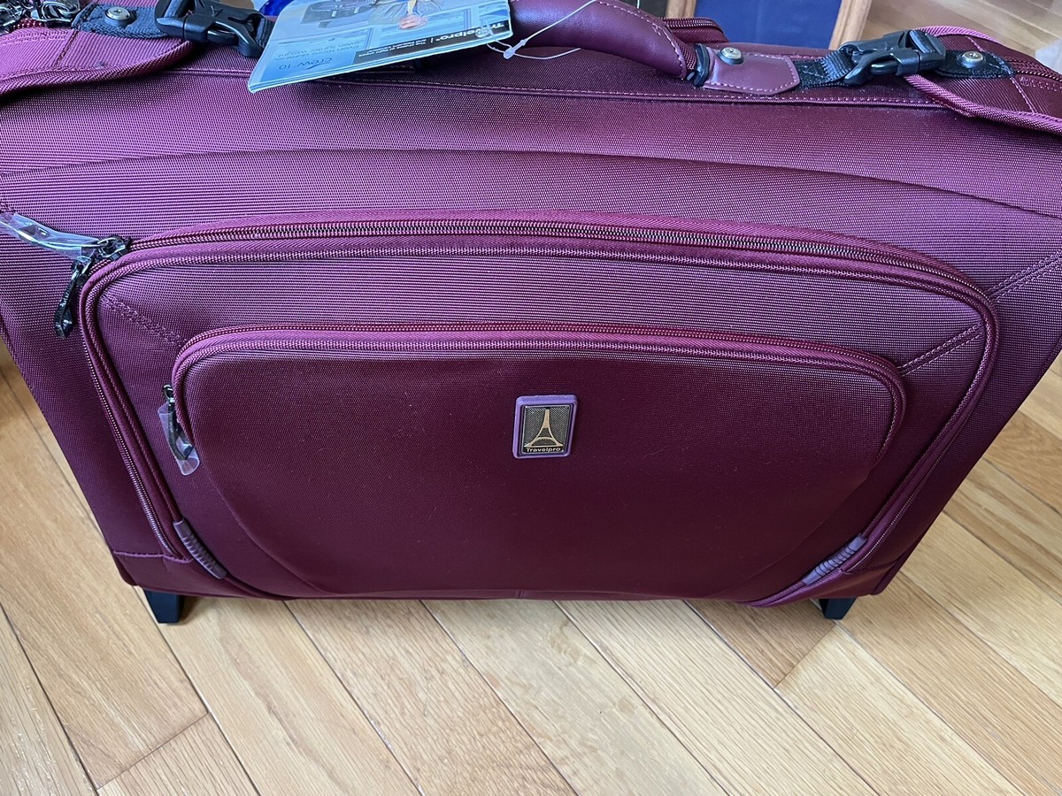TRAVELPRO CREW 10 MERLOT ROLLING GARMENT BAG CARRY-ON NWT