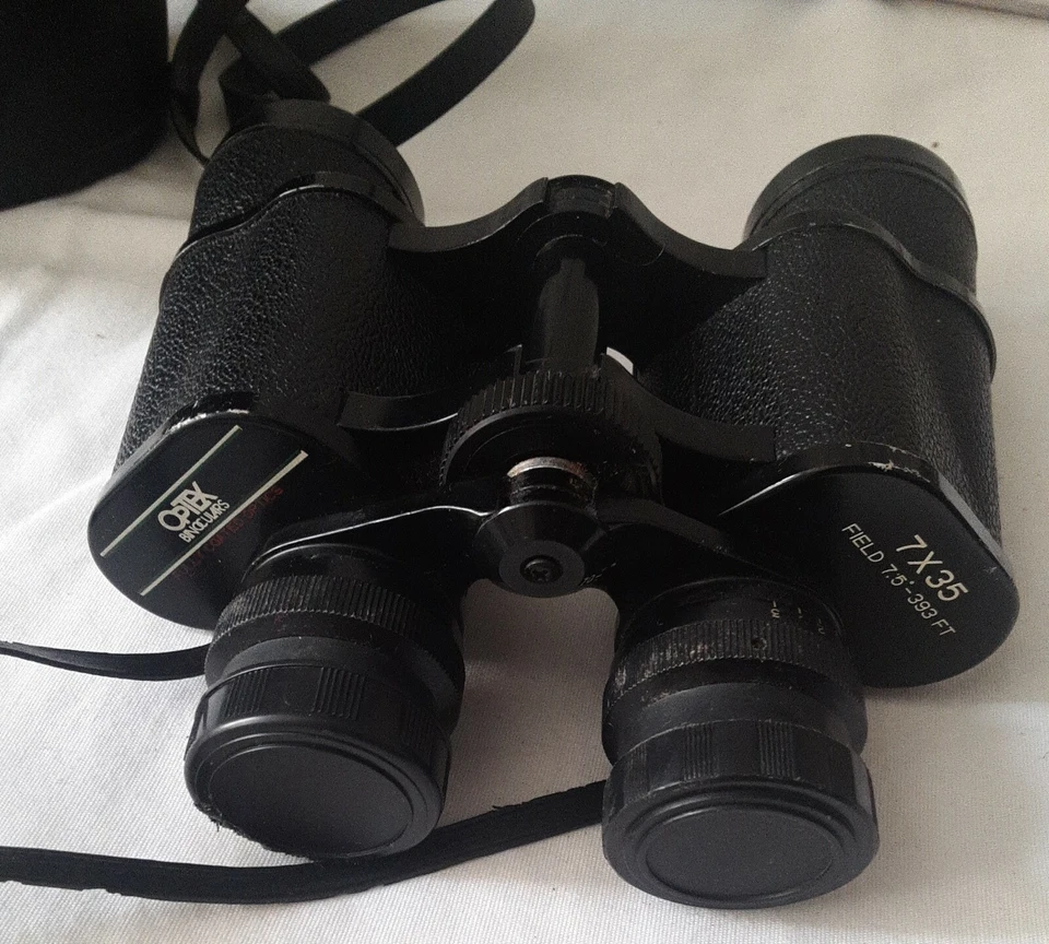 Vintage Fully Coated OpTex 7x35 Field 7.5 - 393 Ft Binoculars - Image 2 of 4
