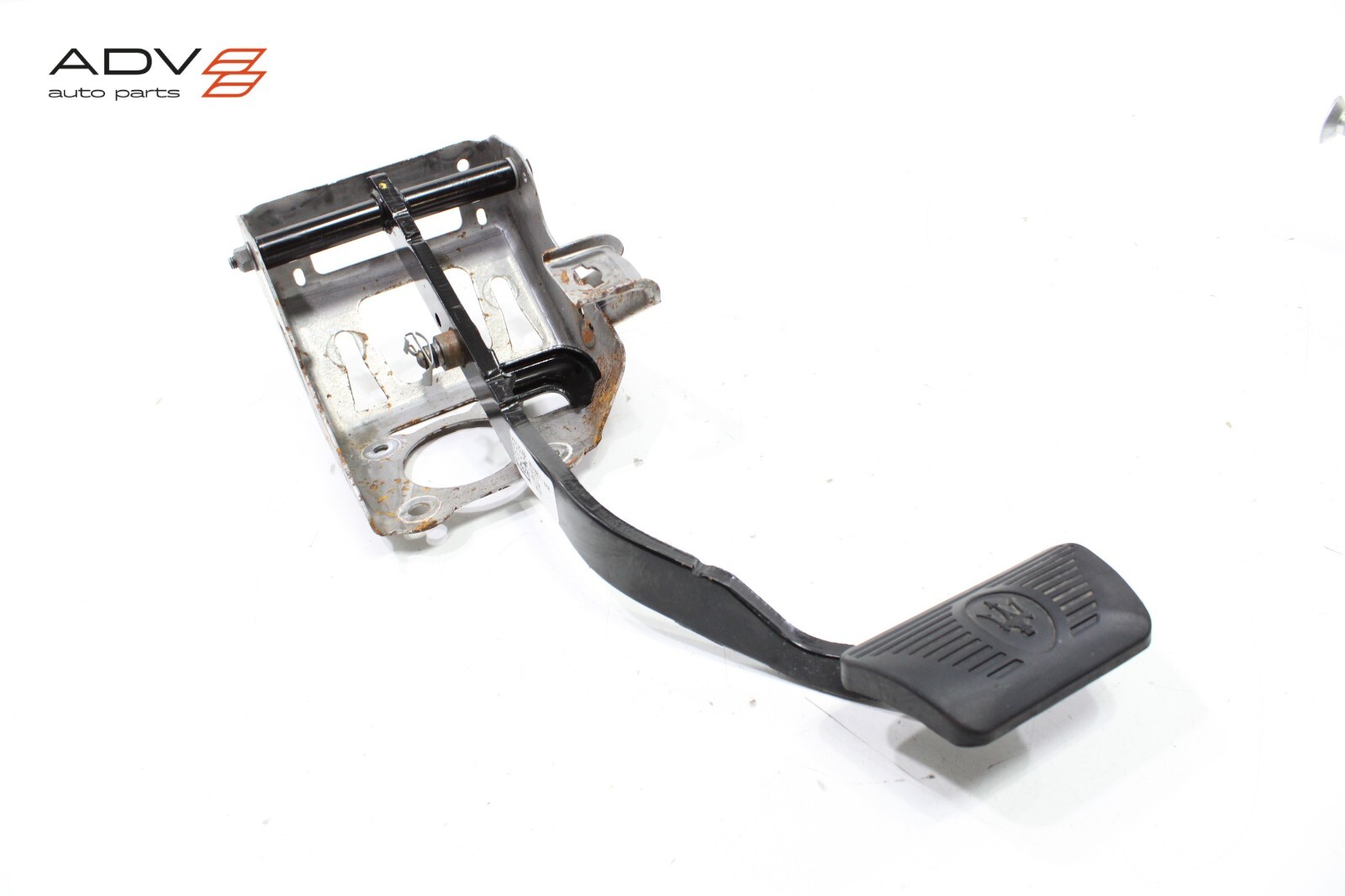 2017 - 2020 MASERATI LEVANTE BRAKE STOP PEDAL & BRACKET OEM