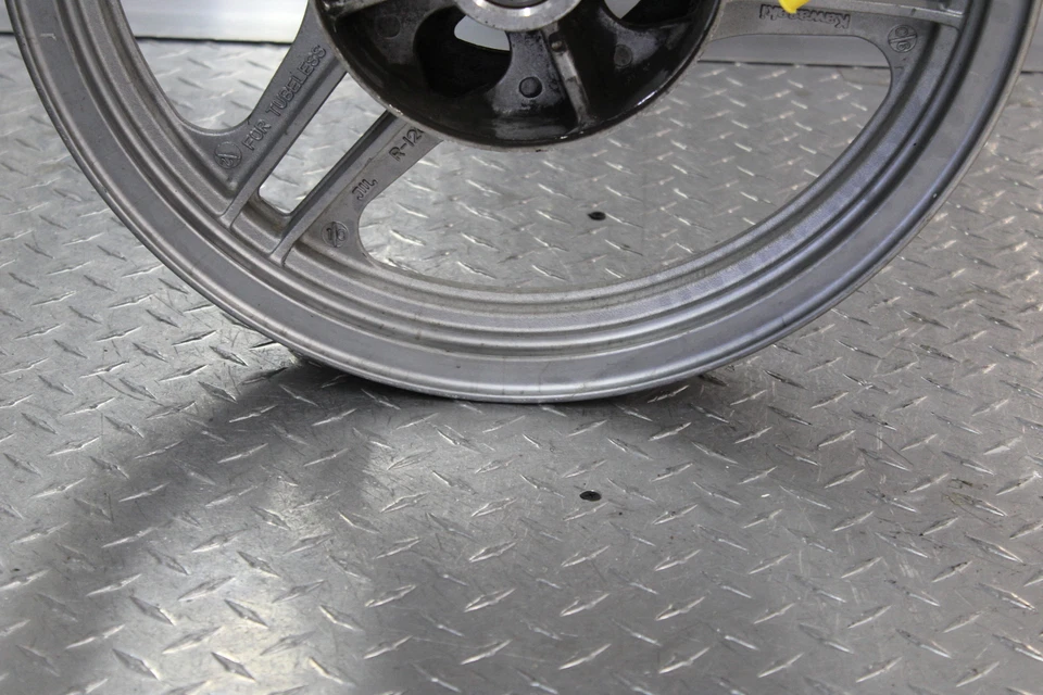 Kawasaki Ninja 500 Ex500A 1991 llanta trasera  Foto 4 de 4