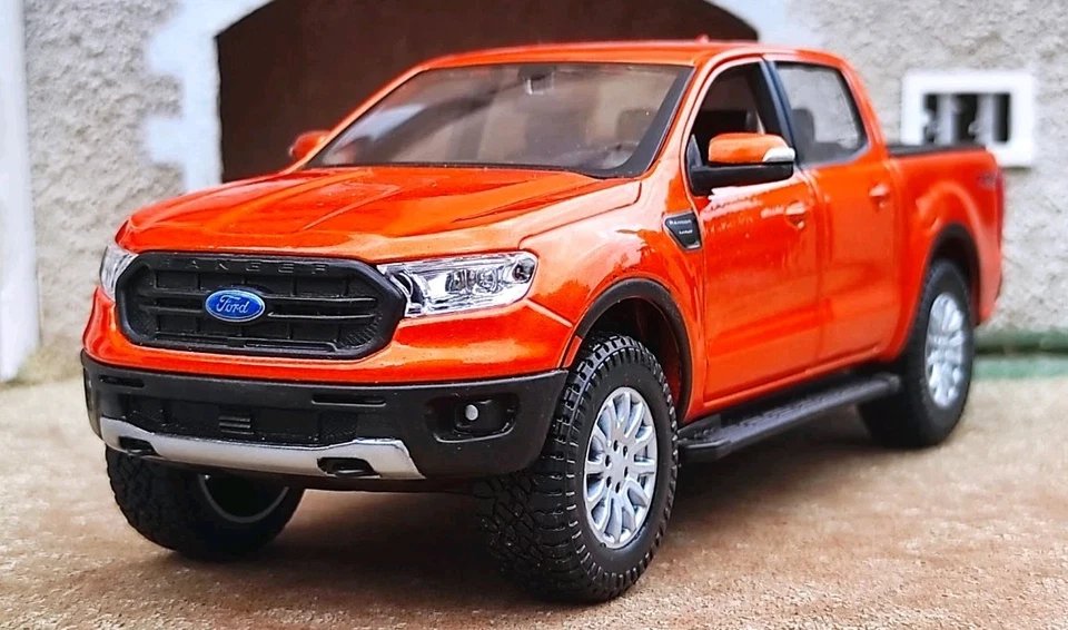 1/27 Ford Ranger FX4 Off Road Lariat Pick-up Miniature Collection 4x4   No 1/24 - Photo 3/4