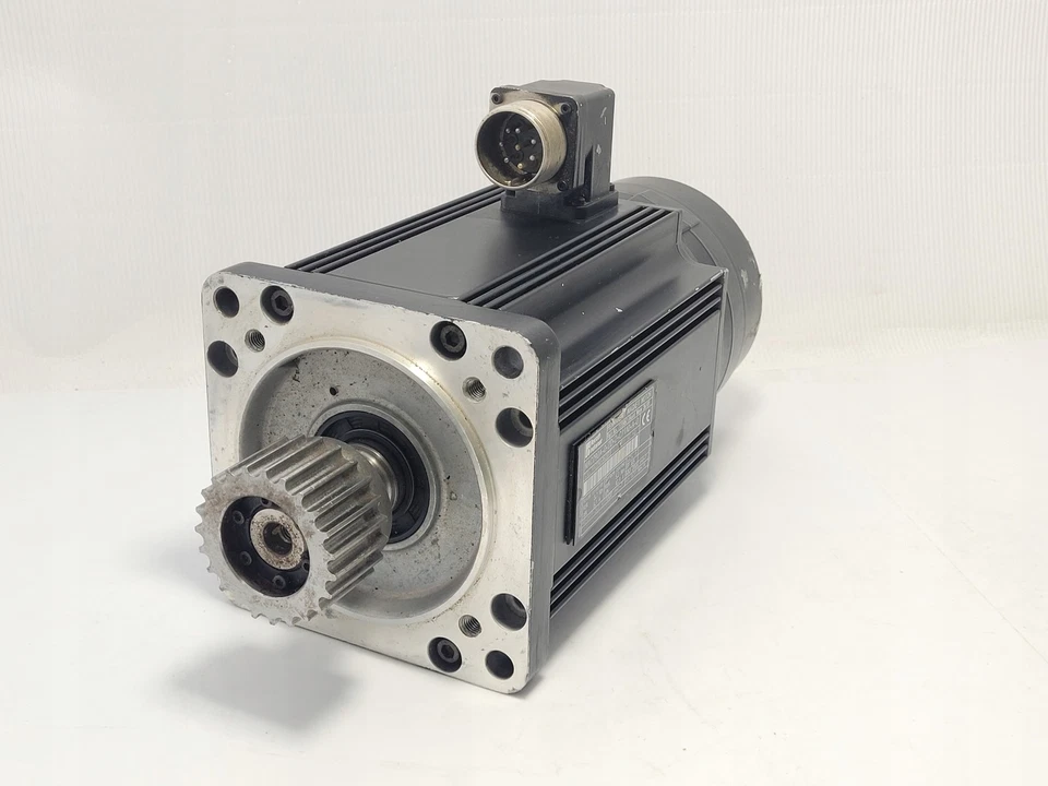 Rexroth Indramat MAC090A-0-ZD-2-C/110-A-0 223982 Servo Motor  - Image 4 of 4