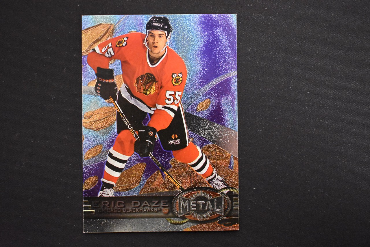 1996-97 Metal Universe Hockey Eric Daze #27 Chicago Blackhawks