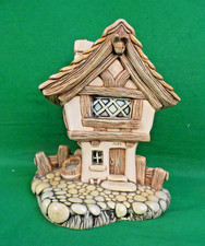 Pendelfin Cobble Cottage figurine