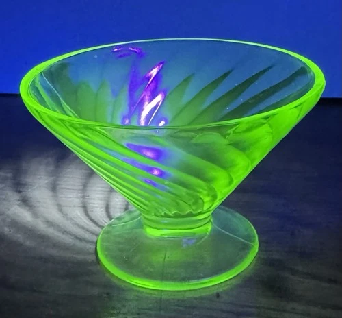 1 FEDERAL SWIRL SHERBET DISH DIANA GREEN VINTAGE 1930'S DEPRESSION GLASS UV