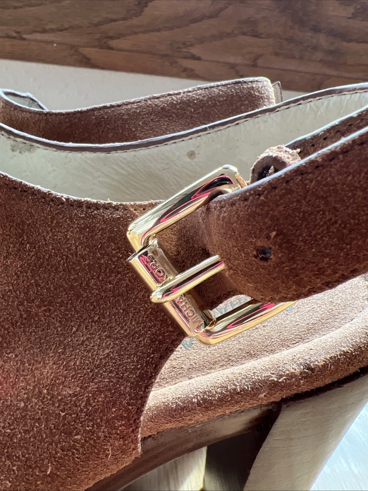 Sandalia Michael Kors Para Mujer Marrón Gamuza Cuero Goma Suela Tacón Bloque Talla 7 M Foto 3 de 4